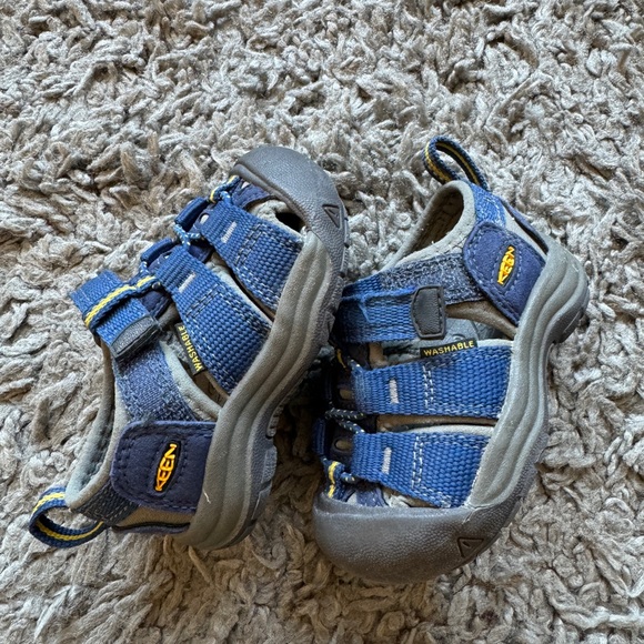 Keen Newport H2 Size 4 - Picture 6 of 7